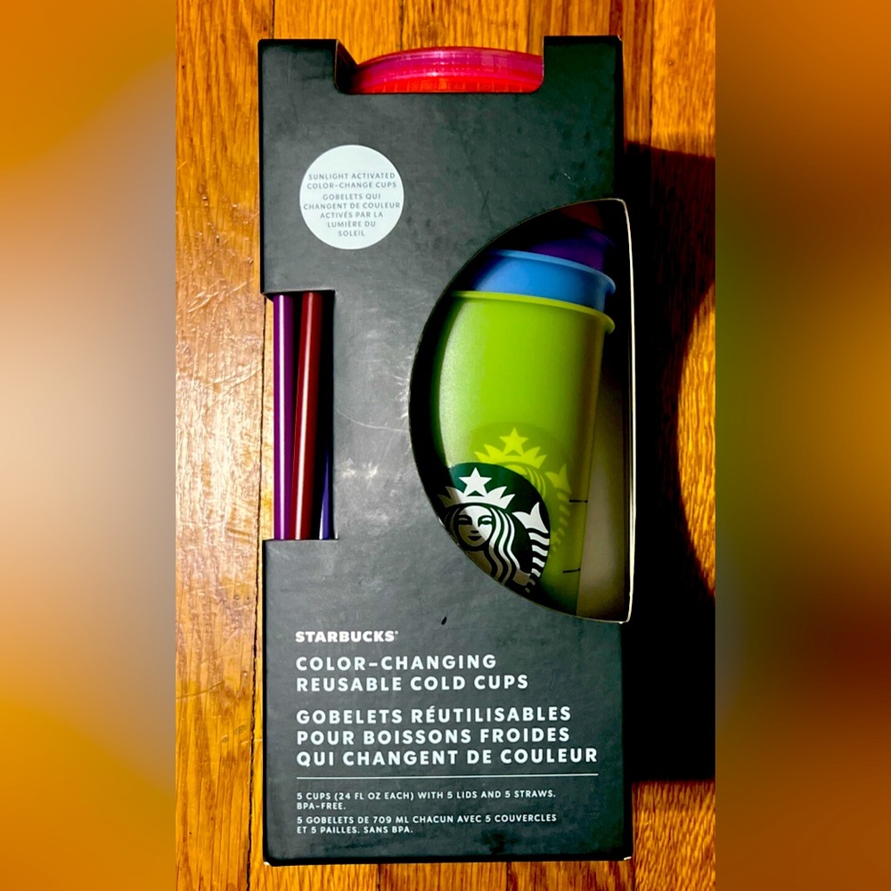 Starbucks Color Changing Reusable Cold Cups 5 cups (24oz with lids & straws)